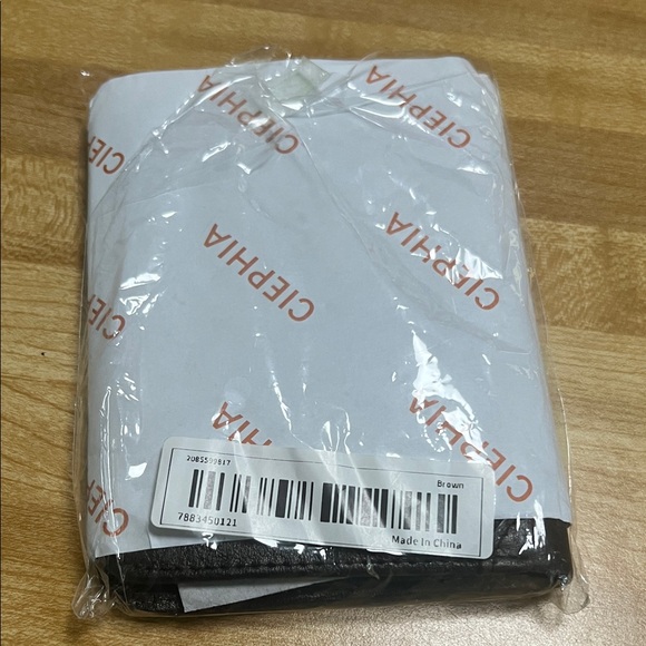 # 0788+ Ciephia Dark Brown Leather Wallet - Picture 5 of 5